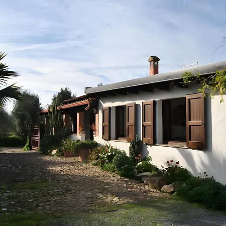 Pretty House Holiday home *