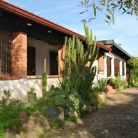 Pretty House *