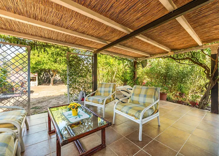 Pretty House Holiday home *